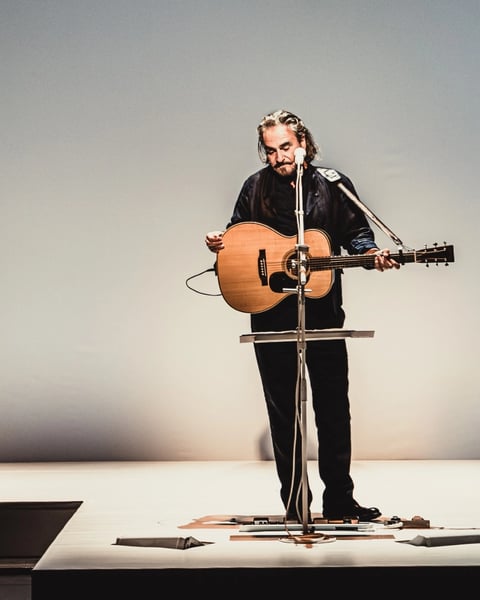 Stephan Eicher, seul en scène