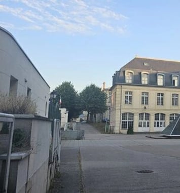 Visite guidée de la cité scolaire Michelet de Vanves suivie du Salon du livre Micheletien
