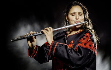 Quest de l'Invisible, Naïssam Jalal