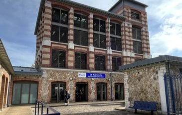 Visite guidée de la Buanderie, Médiathèque
