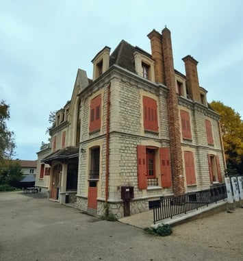 Découvrez le patrimoine de la ville de Bourg-la-Reine en compagnie des Pokémons